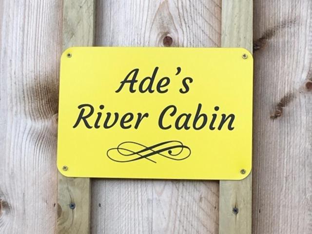 Ade'S River Cabin Lettermacaward Eksteriør billede